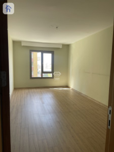 6th Floor Apartment with Stunning Views Image 4