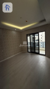 Spacious 2 Bedroom Apartment with Modern Design Image 9