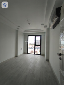 Modern Apartment in Prime Location Image 3