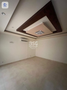Spacious House in Dream City Image 7