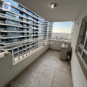 Spacious Apartment with 3 Bedrooms Image 14