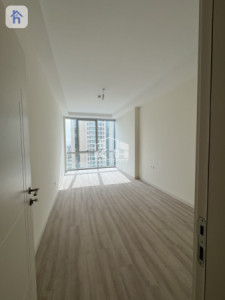 Apartment in Cash Image 6