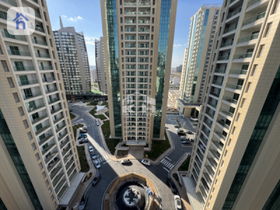 Spacious One-Bedroom Apartment in Empire Wings Image 6