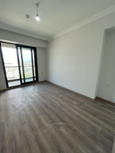 شقة حديثة في موقع متميز صورة 6