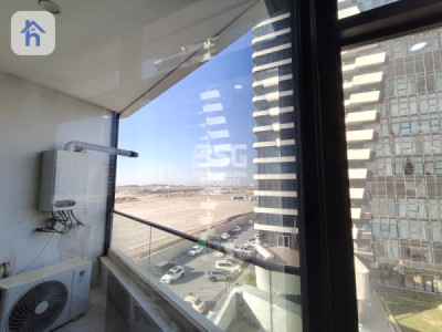 Modern 1-Bedroom Apartment Image 7