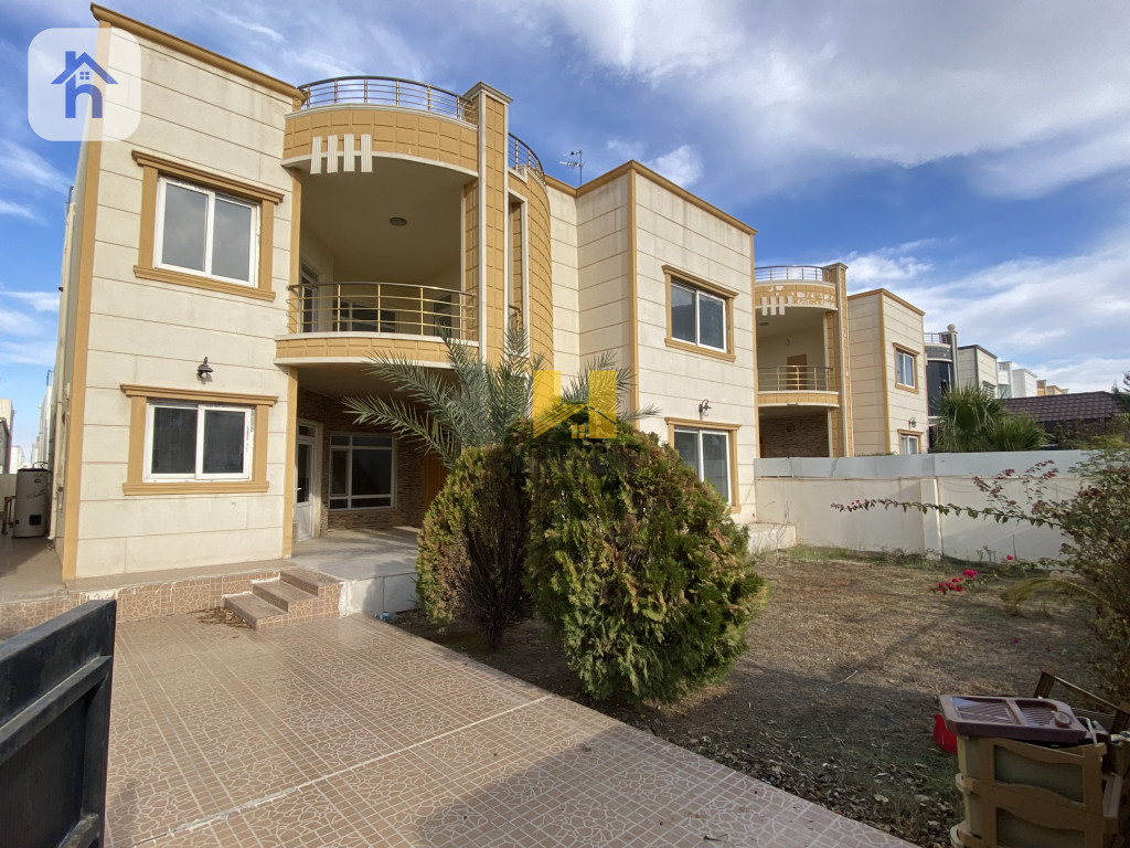 Spacious Family House in Ganjan City Image 2