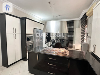 Modern Villa with Spacious Layout Image 9