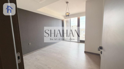 Spacious 4-Bedroom Apartment with Stunning Views image 2