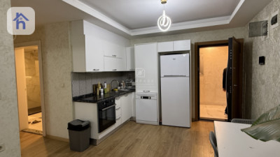 Modern Apartment image 2