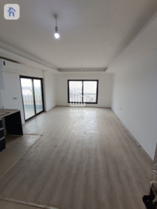 Bright 2BR Apartment in Prime Location image 1