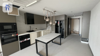 Elegant Apartment in Cavalli Tower image 2