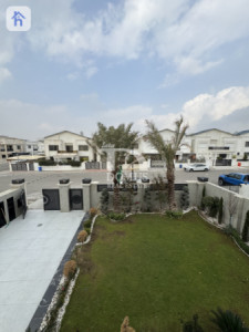 ڤێلای فراوانی ٦ ژووری نووستن لە گوندی ئارام وێنە 10