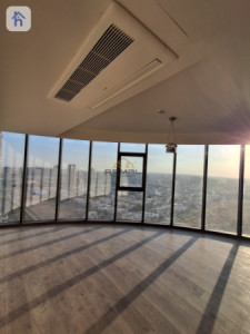 Elegant 3-Bedroom Apartment image 2