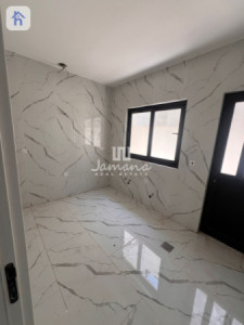 Spacious House with Modern Design Image 11