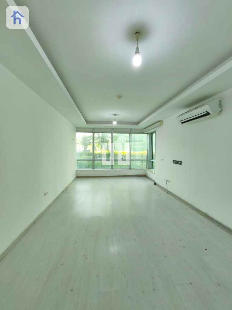 Cozy 1 Bedroom Apartment in Empire Wings