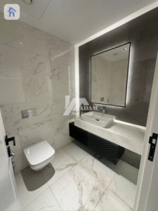Modern Apartment image 7
