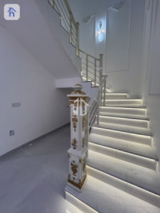 Modern House Image 13