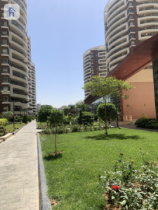 Modern 5-BR Apartment in Erbil image 2