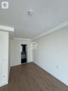 Spacious Apartment in Empire Wings image 11