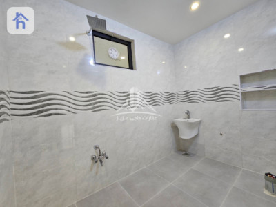 Cozy Home Perfect for Families Image 16