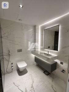 شقة عصرية بإطلالة من الطابق 14 صورة 13