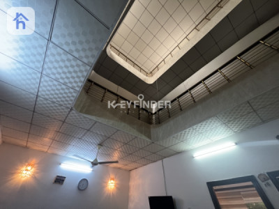 Spacious House in 32 Park Resim 8