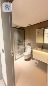 Elegant One-Bedroom Apartment Resim 4