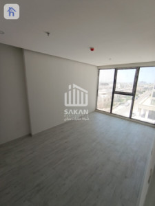 Corner Apartment image 4