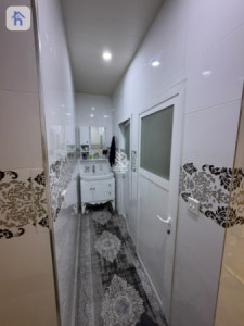 One Floor House image 7