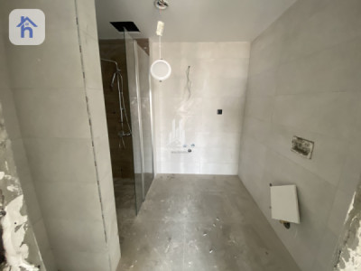Spacious 3-Bedroom Apartment in Rami Towers Image 3