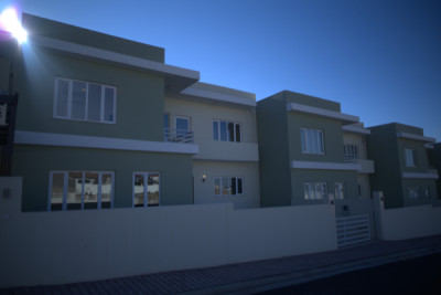 منزل عصري يحتوي على 3 غرف نوم image 1