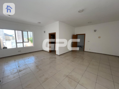 Spacious 4 bedroom house in Erbil image 4