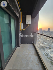 Modern Apartment with Great Views Image 8
