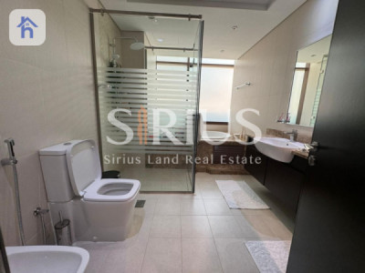 Luxurious Town House with Modern Amenities Image 19