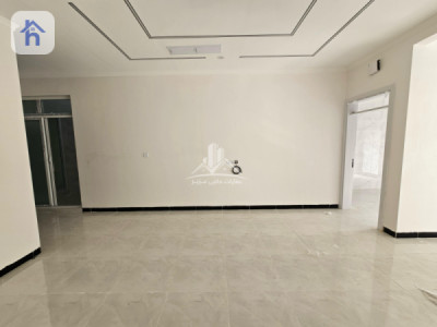 Spacious House with 3 Bedrooms Image 12