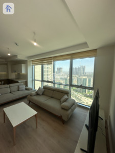Cozy One-Bedroom Apartment in Empire Wings Image 3