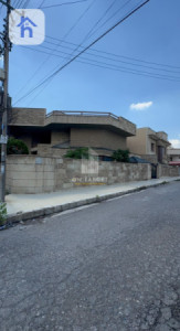 Corner Commercial House Resim 4