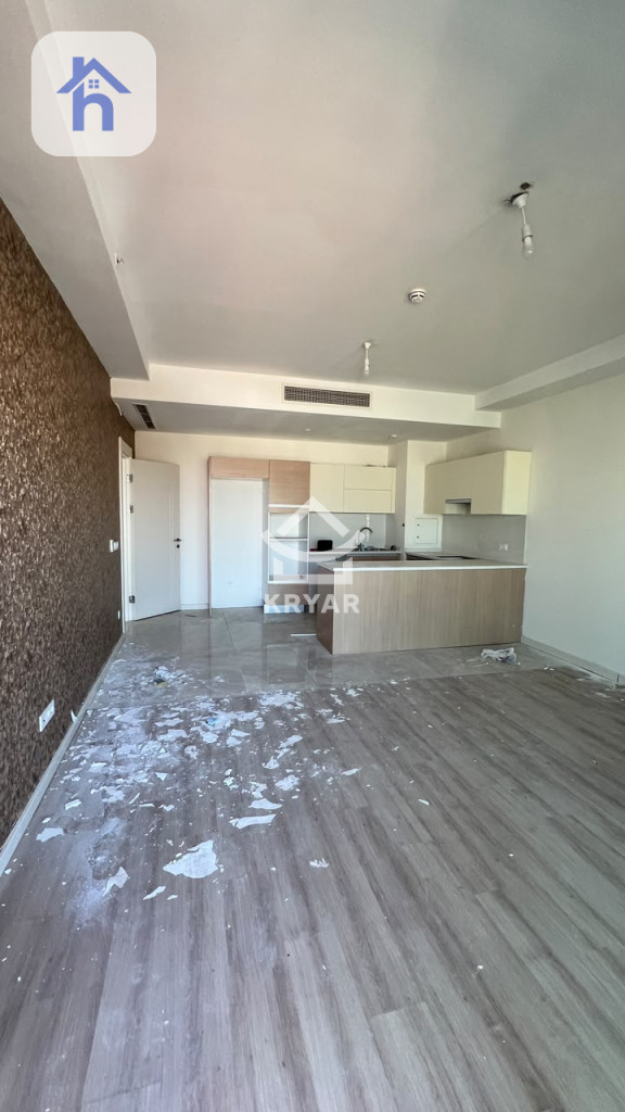 Modern Apartment in Empire Square