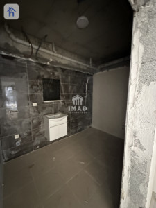 Elegant Two-Bedroom Apartment Image 7