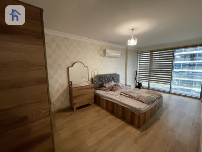 Modern Furnished Apartment with 1 Bedroom image 4