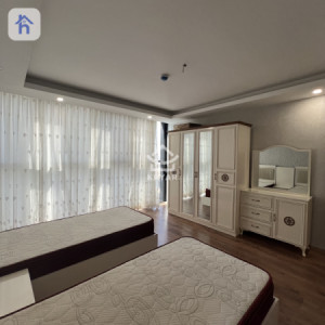 Stylish Apartment with Lovely Views Image 10