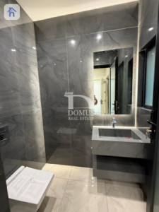 Luxurious Villa with 6 Bedrooms Image 49