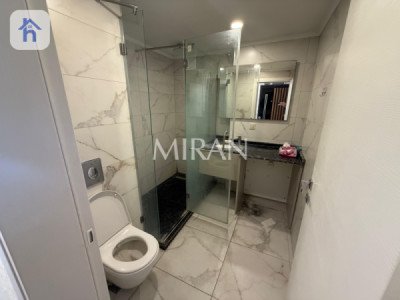 Bright Studio Apartment on the 7th Floor Resim 3