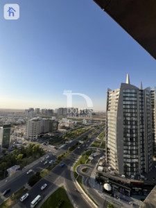 Elegant 1-bedroom apartment with stunning views image 5