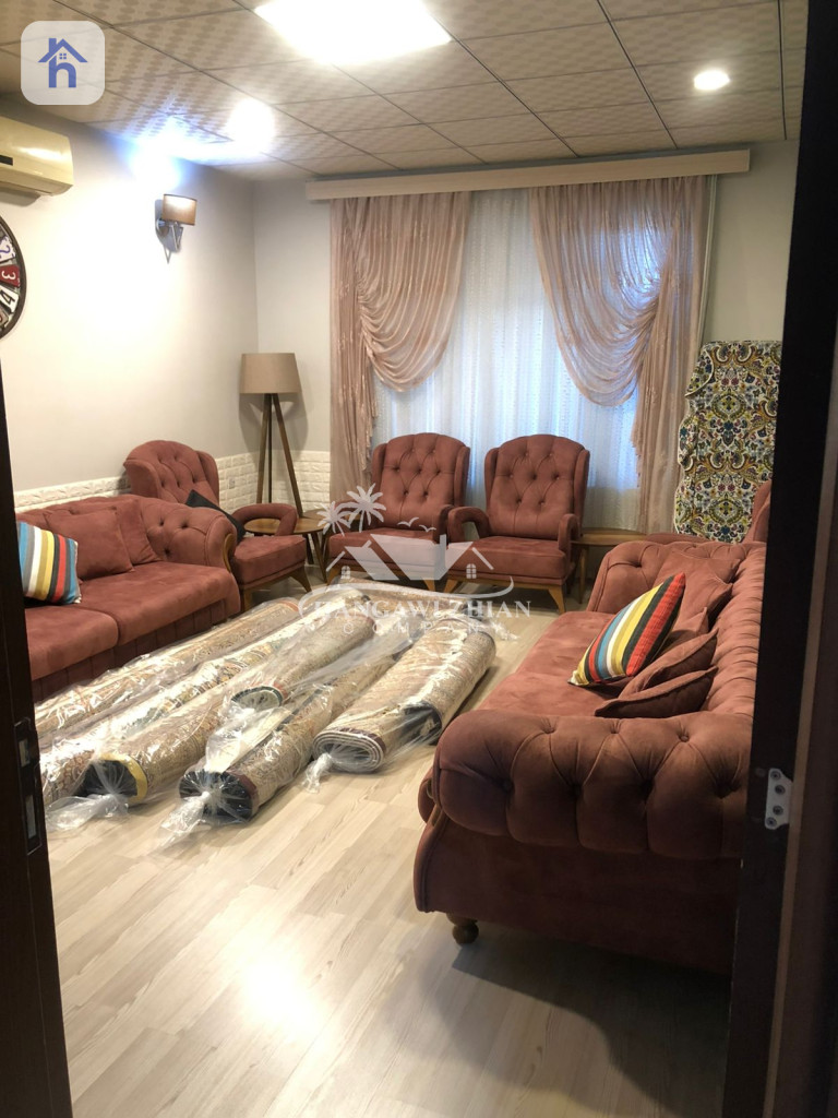 Cozy Home with 2 Bedrooms Resim 2