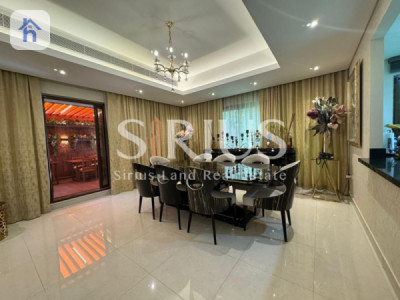 Luxurious Town House with Modern Amenities Image 8