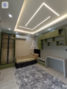 شوقەی ڕاخراو بۆ فرۆشتن وێنە 7