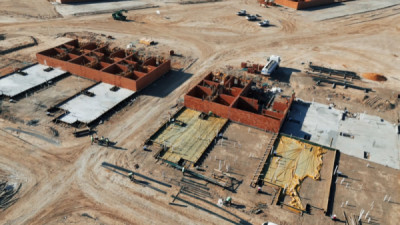 منزل عصري بأربع غرف نوم image 2