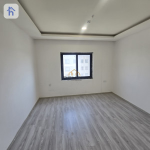 Modern 2 Bedroom Apartment Image 8