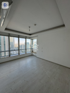 Elegant Apartment with Spacious Layout image 11